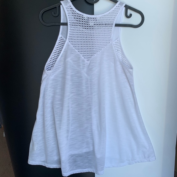 American Eagle Outfitters Light Sleevless Top Sz M - Picture 4 of 7